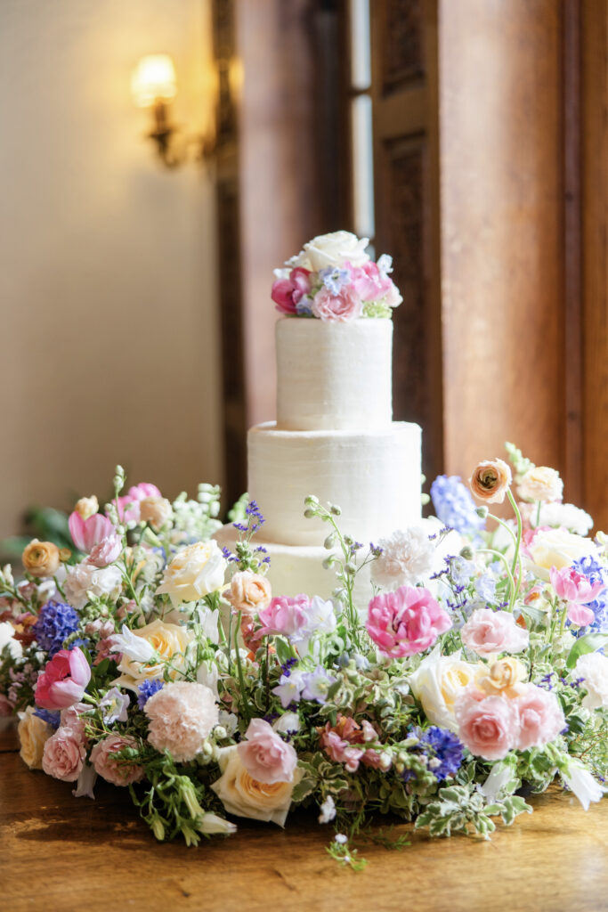 A Happily Ever After Floral, Epping Forest Yacht Club, Epping Forest Weddings, Wedding Flowers Jacksonville, Wedding Cake Floral